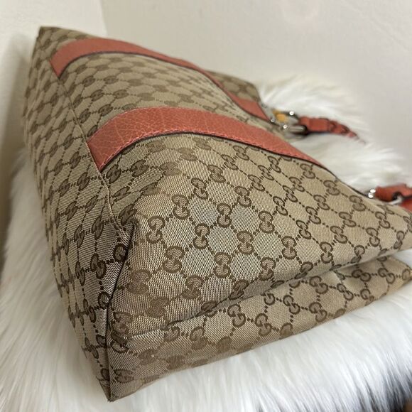 💯Authentic Gucci Tote Handbag with Bamboo 🍀 - Picture 7 of 15